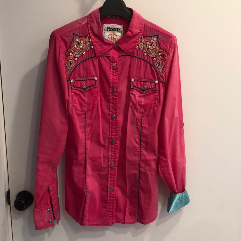 Western Cowgirl Roar Button up - Medium